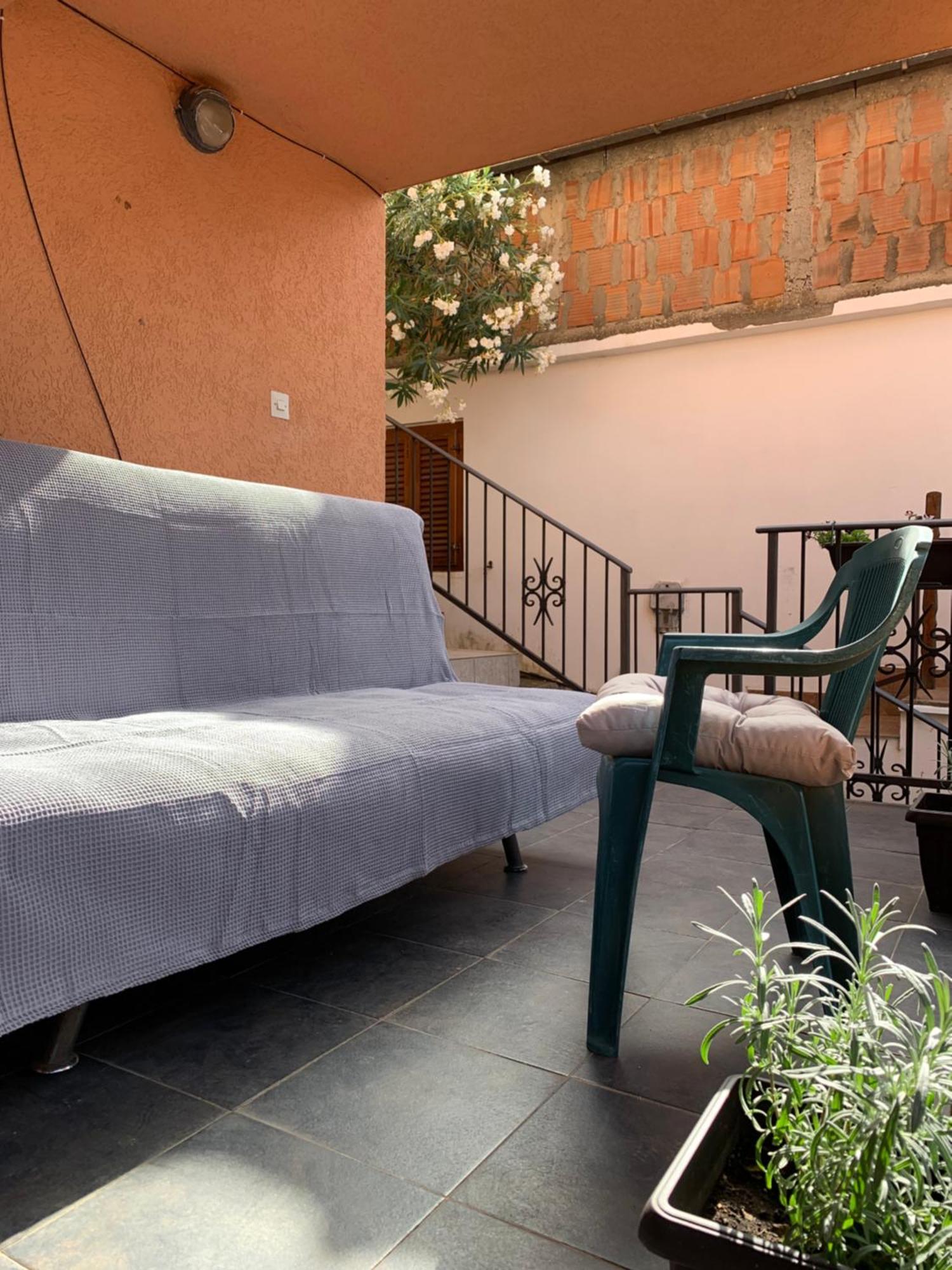 Villa Lila يوتجيها المظهر الخارجي الصورة